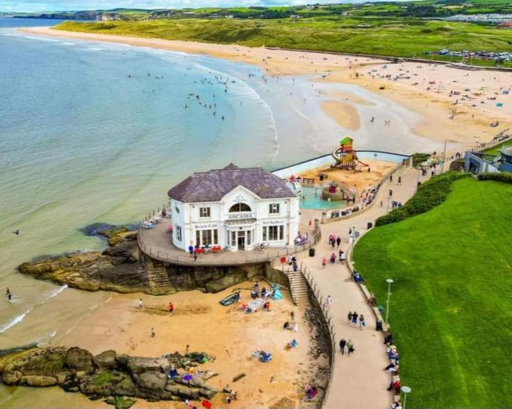 Avarest House Bb Adults Only Portrush Exteriör bild