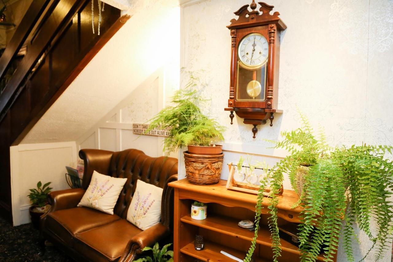 Avarest House Bb Adults Only Portrush Exteriör bild