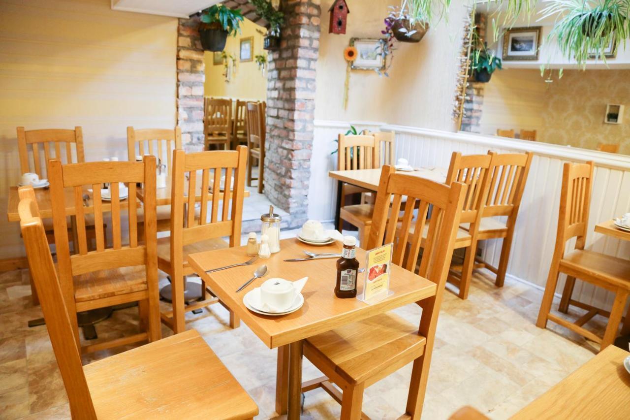Avarest House Bb Adults Only Portrush Exteriör bild